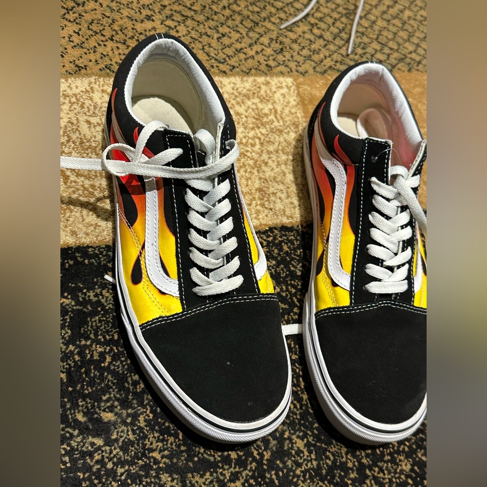 VANS -